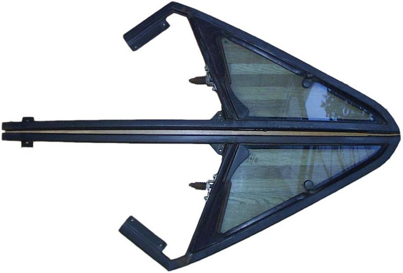  ハコスカ 2DR 三角窓フレーム・ガラス付き１台セット 